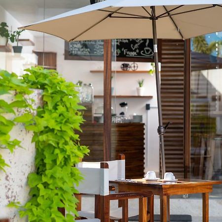 Avela Boutique Hotel ซายูลิตา ภายนอก รูปภาพ